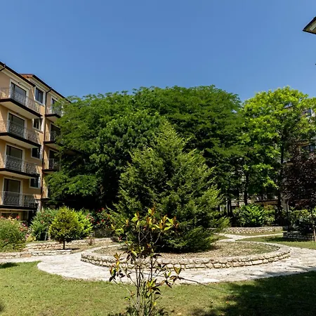 Family One-bedroom With Kitchen *