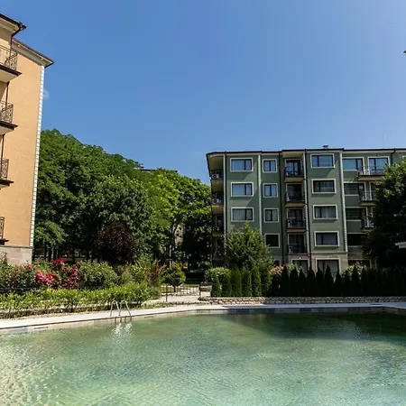 Apartamento One-bedroom Premium Ii Saints Constantine and Helena